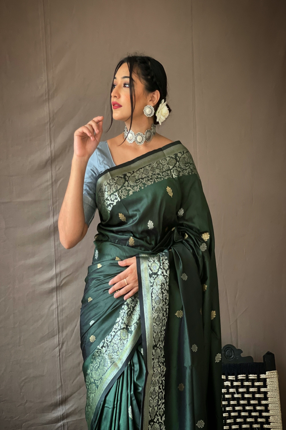 Pista Green Pure Tissue Linen With Silver Zari Weaves Temple Border Sa –  Bahuji - Premium Silk Sarees Online Shopping Store