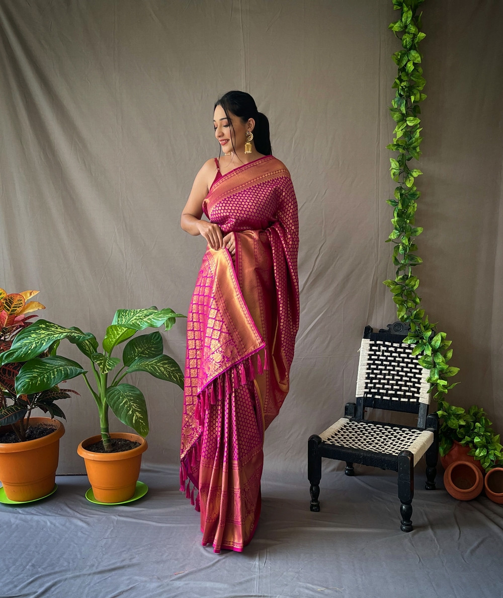 Pure Kanjeevaram Silk Gold Zari woven saree - Purple