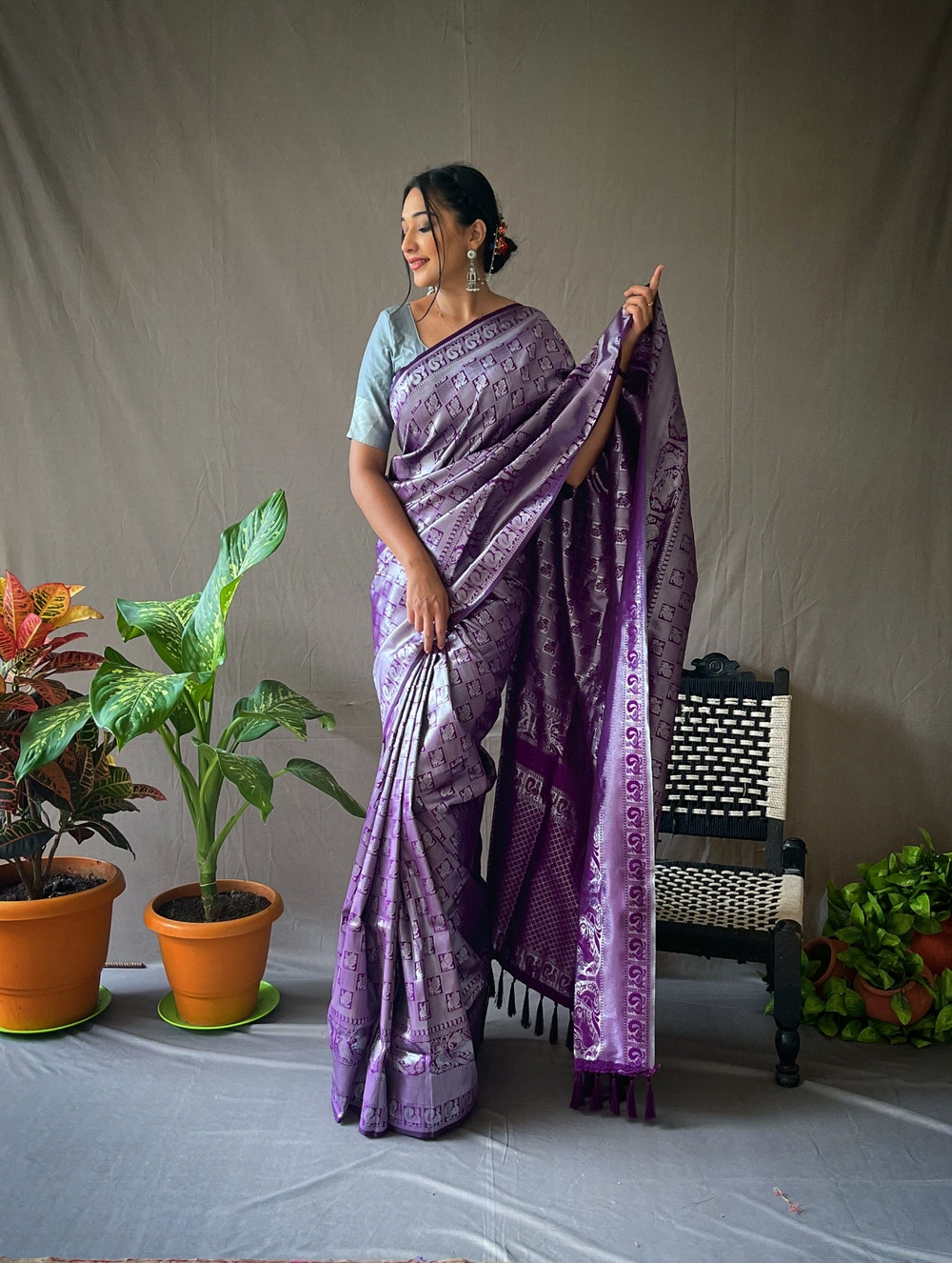 Silver zari Woven Pure Kanjeevaram Silk handloom saree - Purple