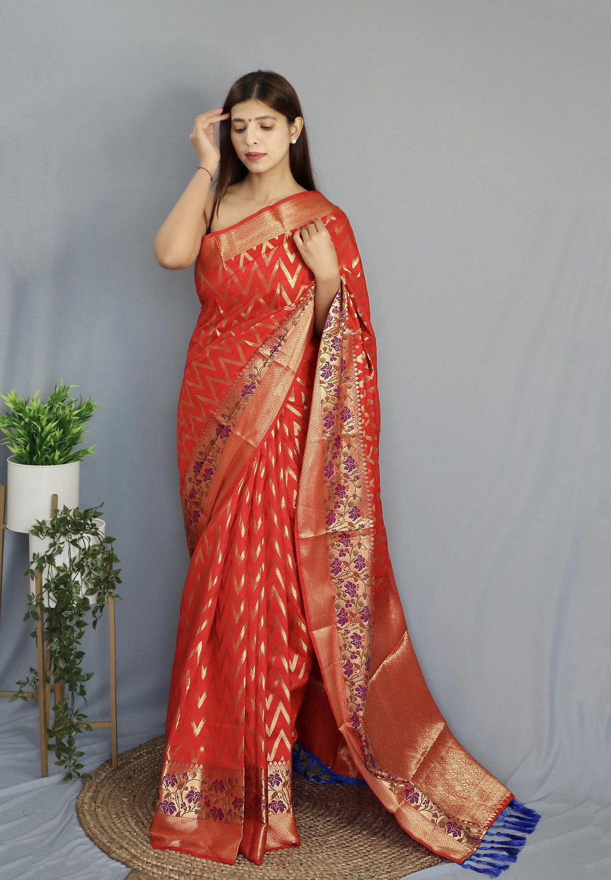 Banarasi silk saree with gold zari Woven border and Pallu - Red