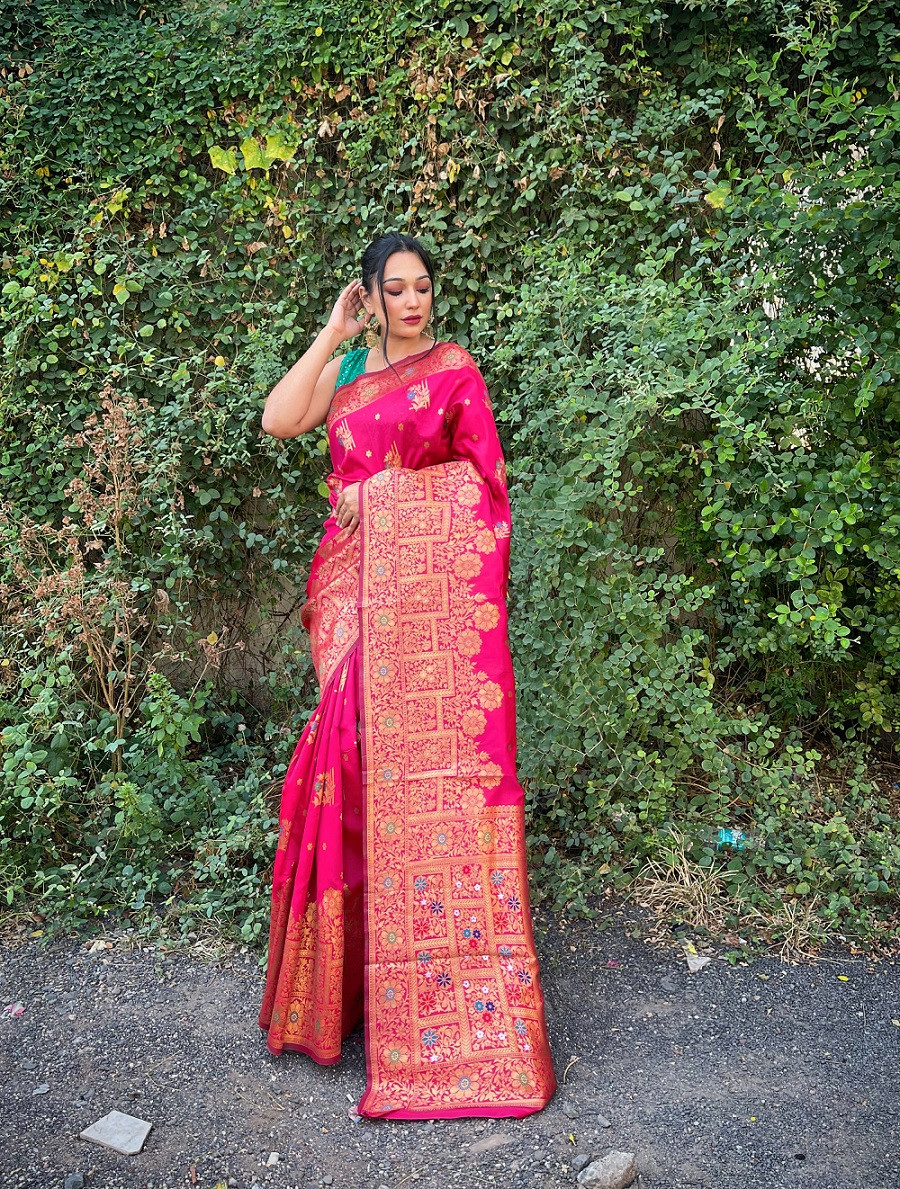  Banarasi silk saree with zari Woven minakari  border Pallu -Pink