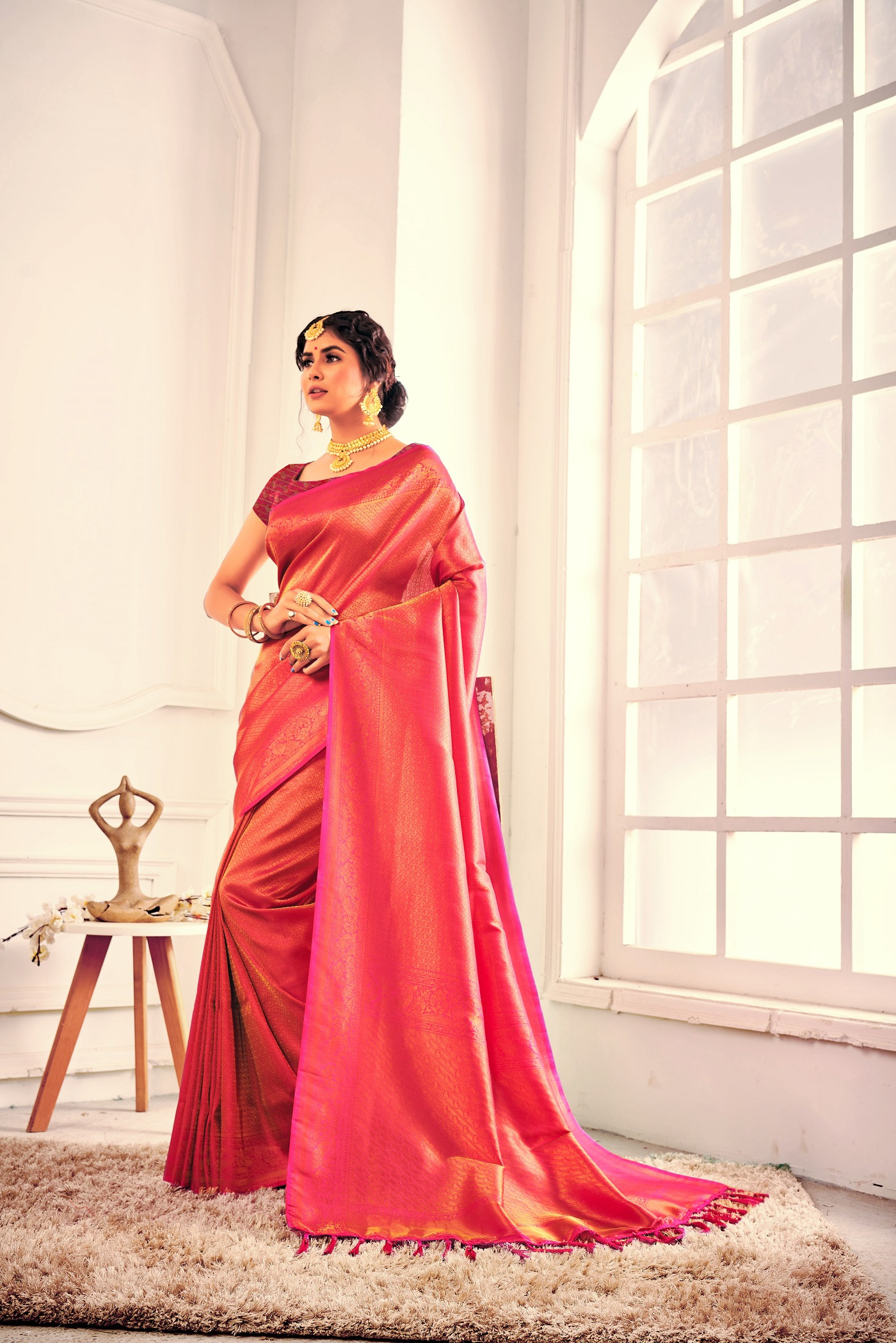 Gold zari woven Pure kanjeevaram soft silk Saree - Pink
