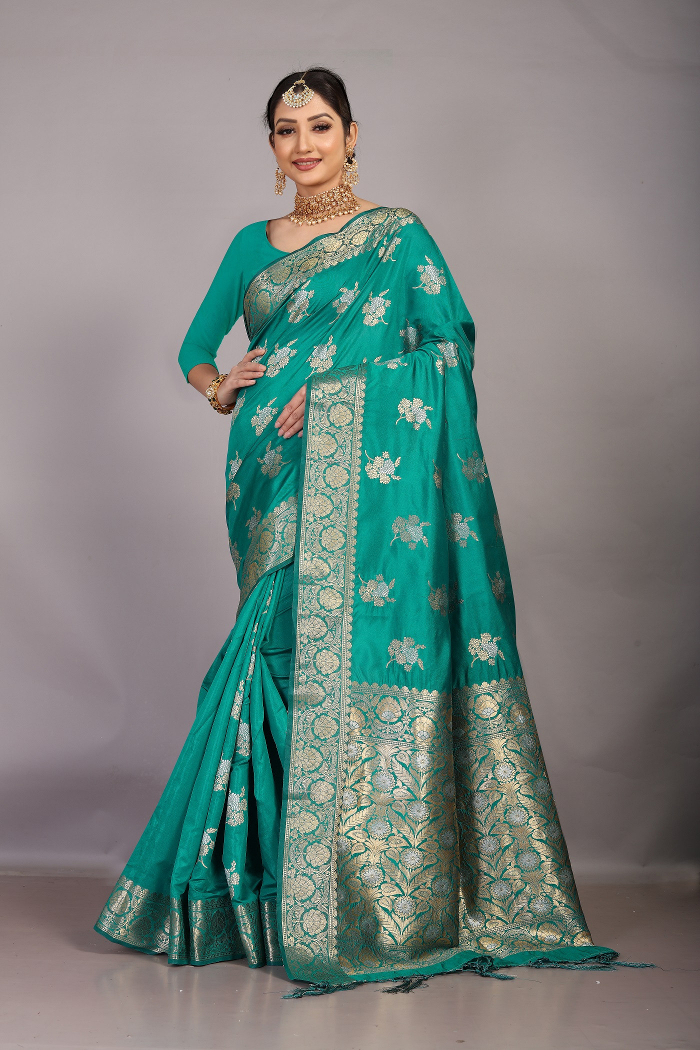 Soft Litchi Silk saree with zari woven border & Rich pallu - Green