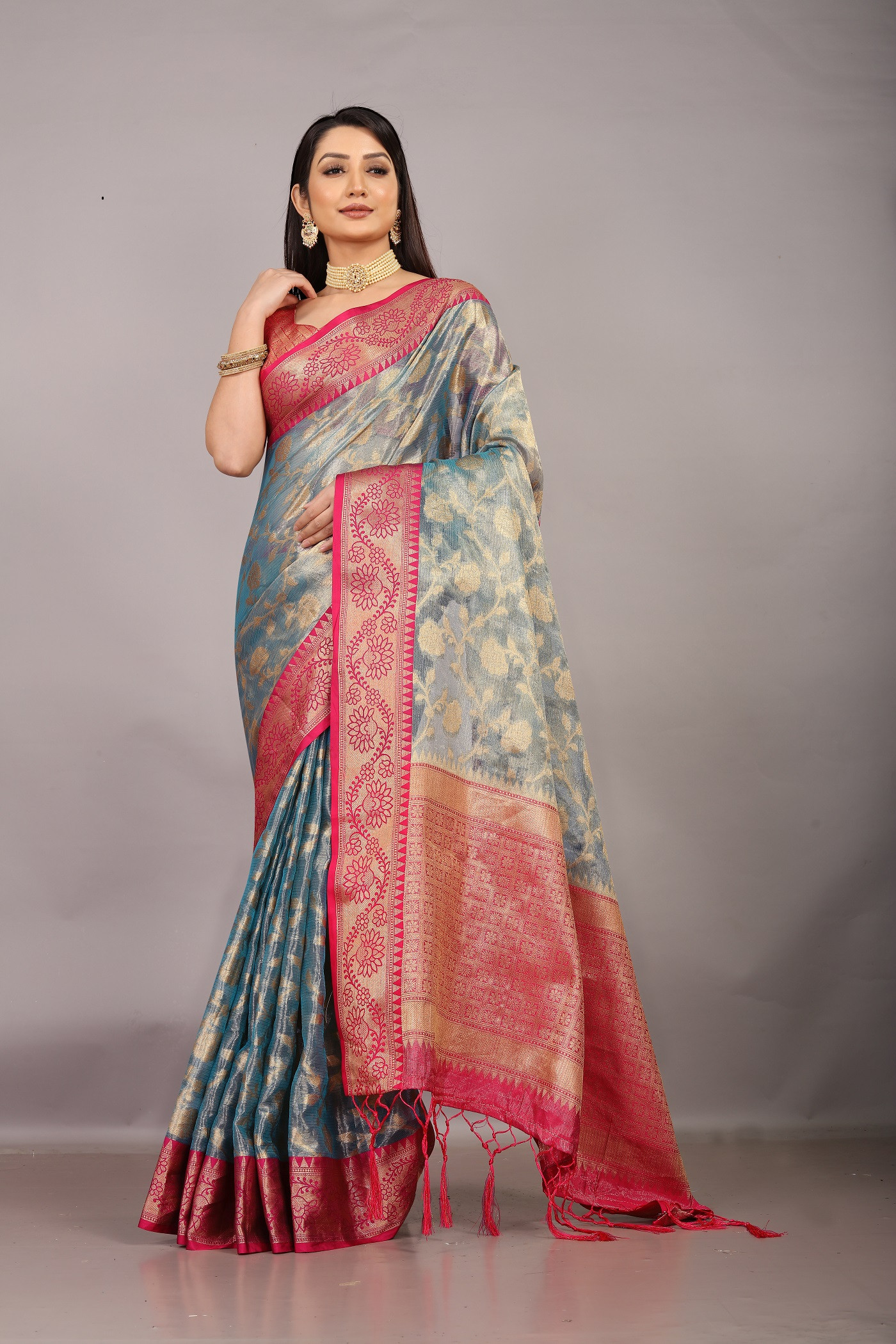 Vichitra Silk Lace Work Saree In Navy Blue Colour