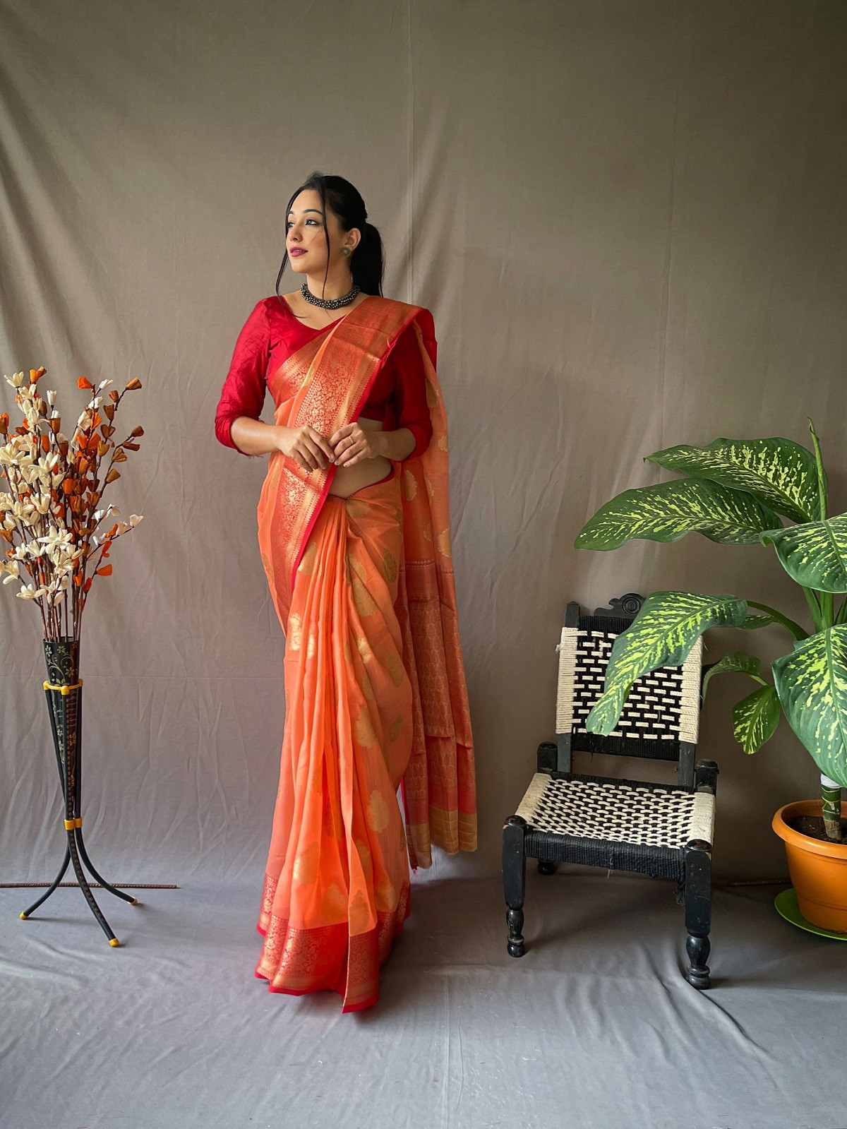 Pure linen silk Zari woven saree with contrast border & Pallu - Orange