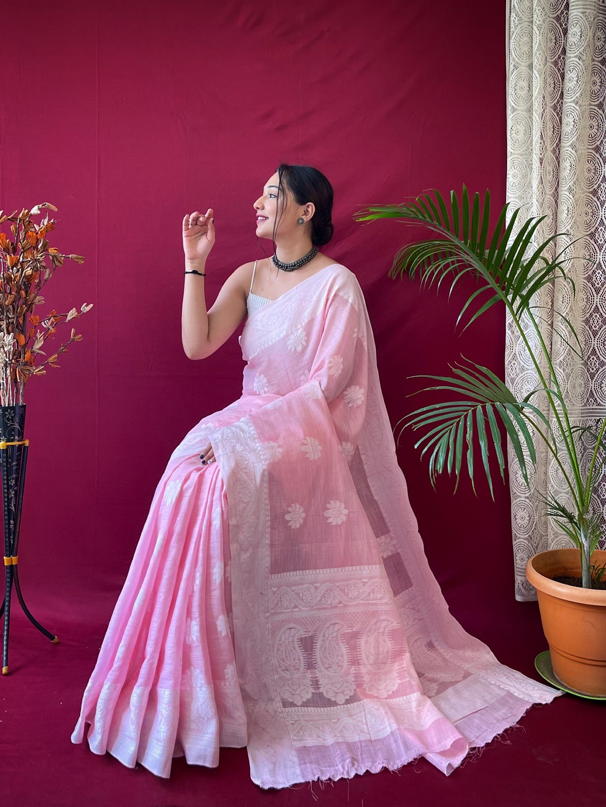 Pure Linen silk Lacknowi woven saree - Pink