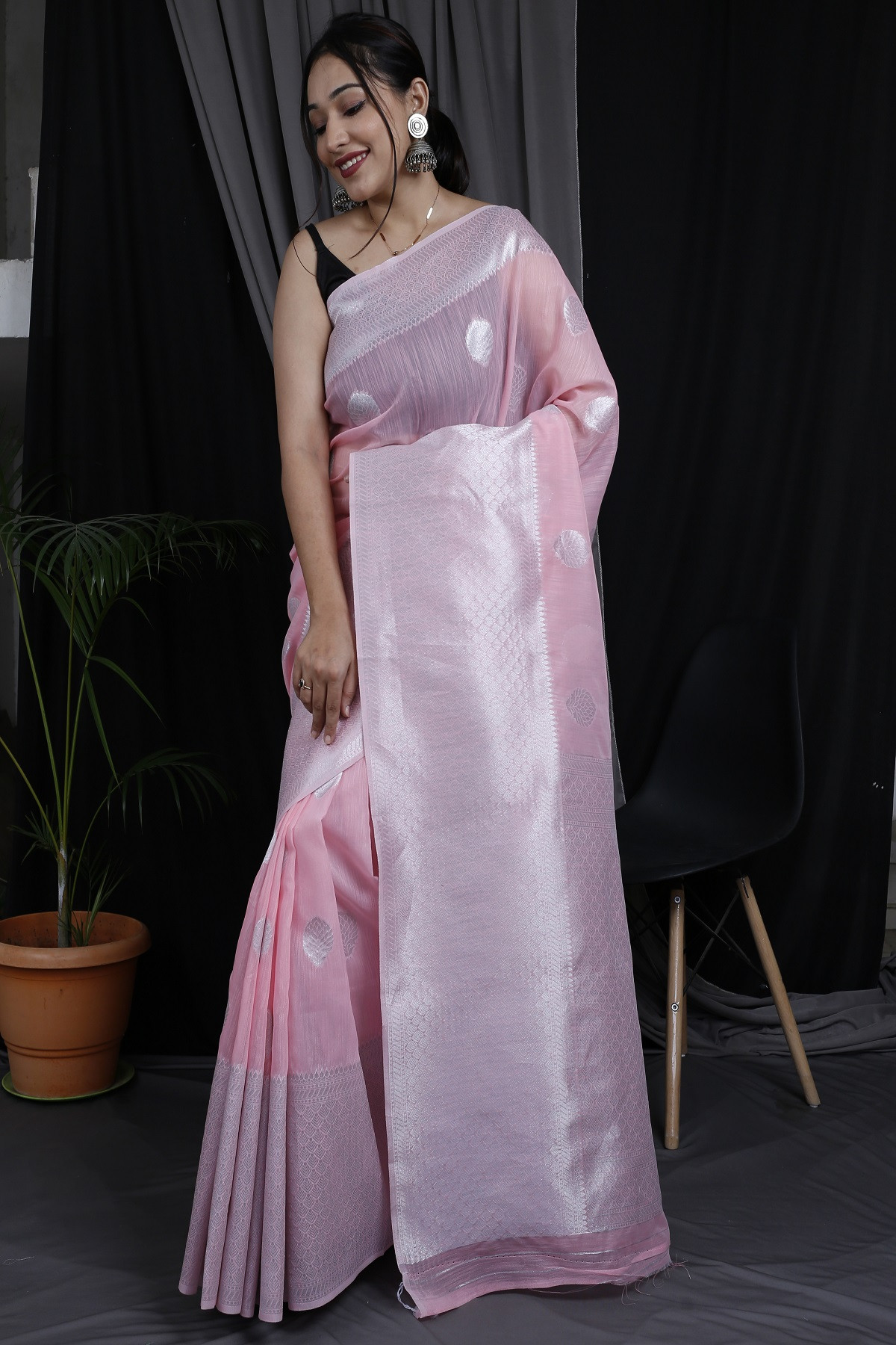 Pure Line Silk Zari Woven Saree - Pink