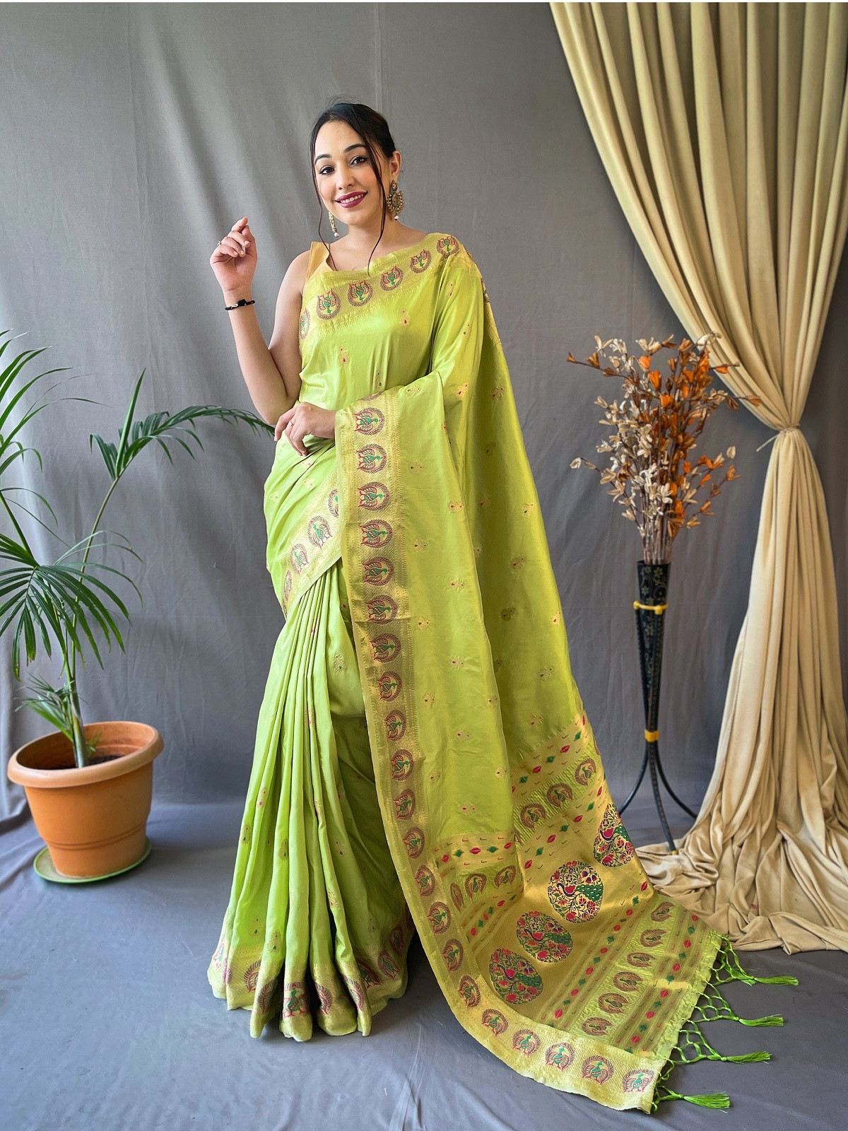 Paithani Silk saree with Meenakari woven Border & Pallu - Green