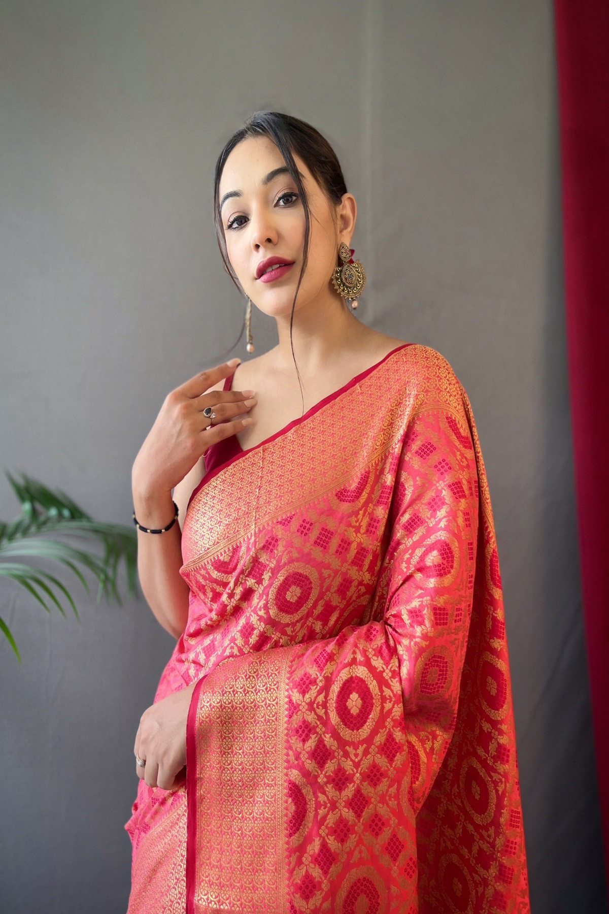 Patola Silk saree gold Zari meenakari weave border Pallu - Pink-orange