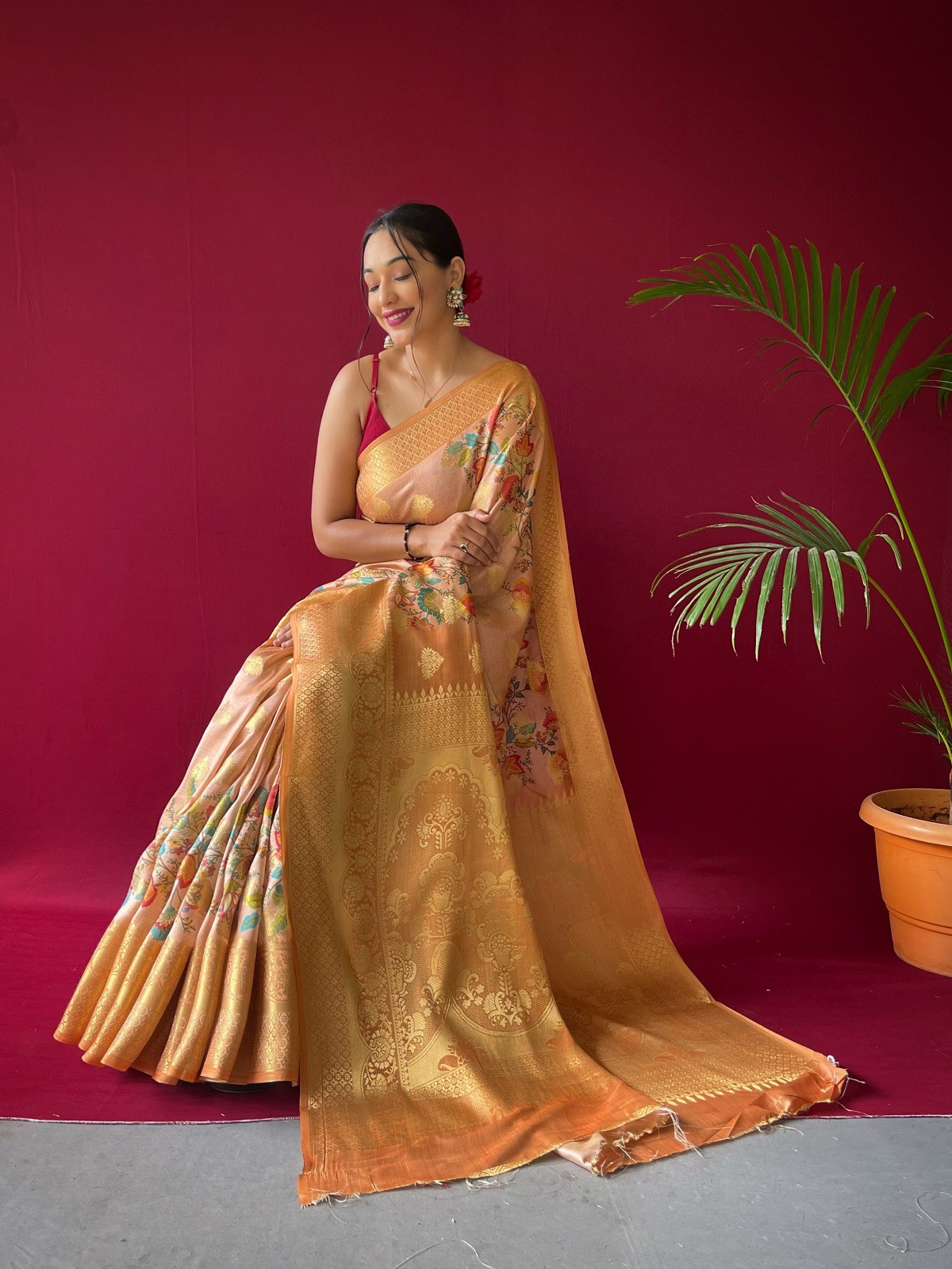Floral printed Zari woven Banarasi Silk Saree - Light Pink