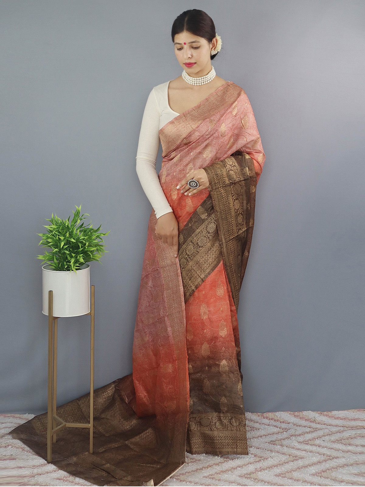 Dual Tone Zari woven Banarasi Silk Saree - Brown