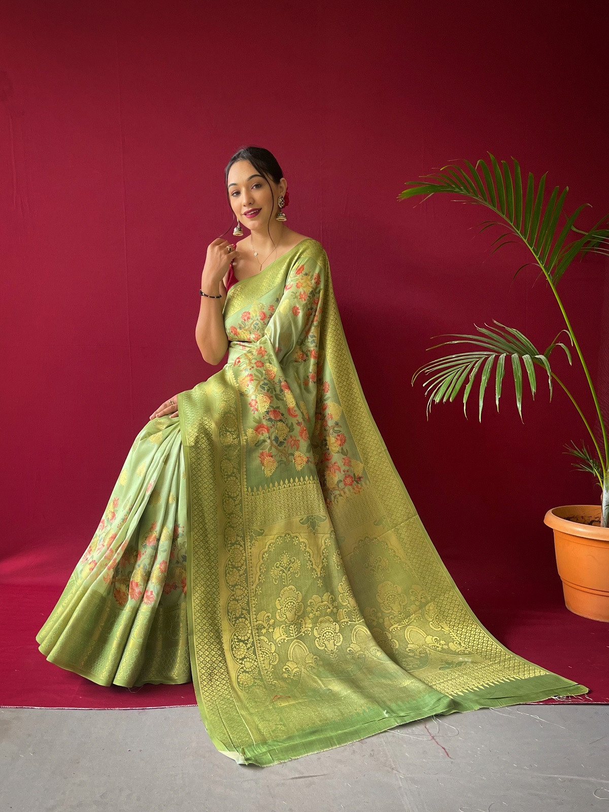 Floral printed Zari woven Banarasi Silk Saree - Green
