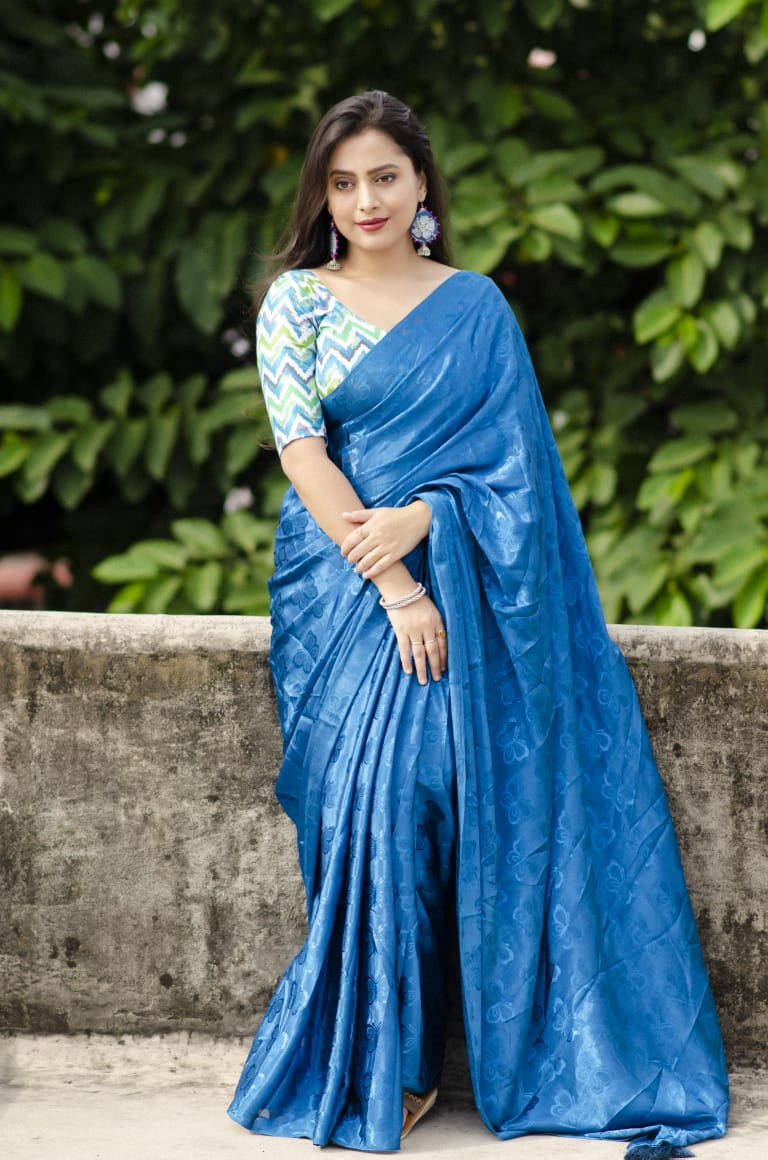 Plain soft silk woven Saree - Blue