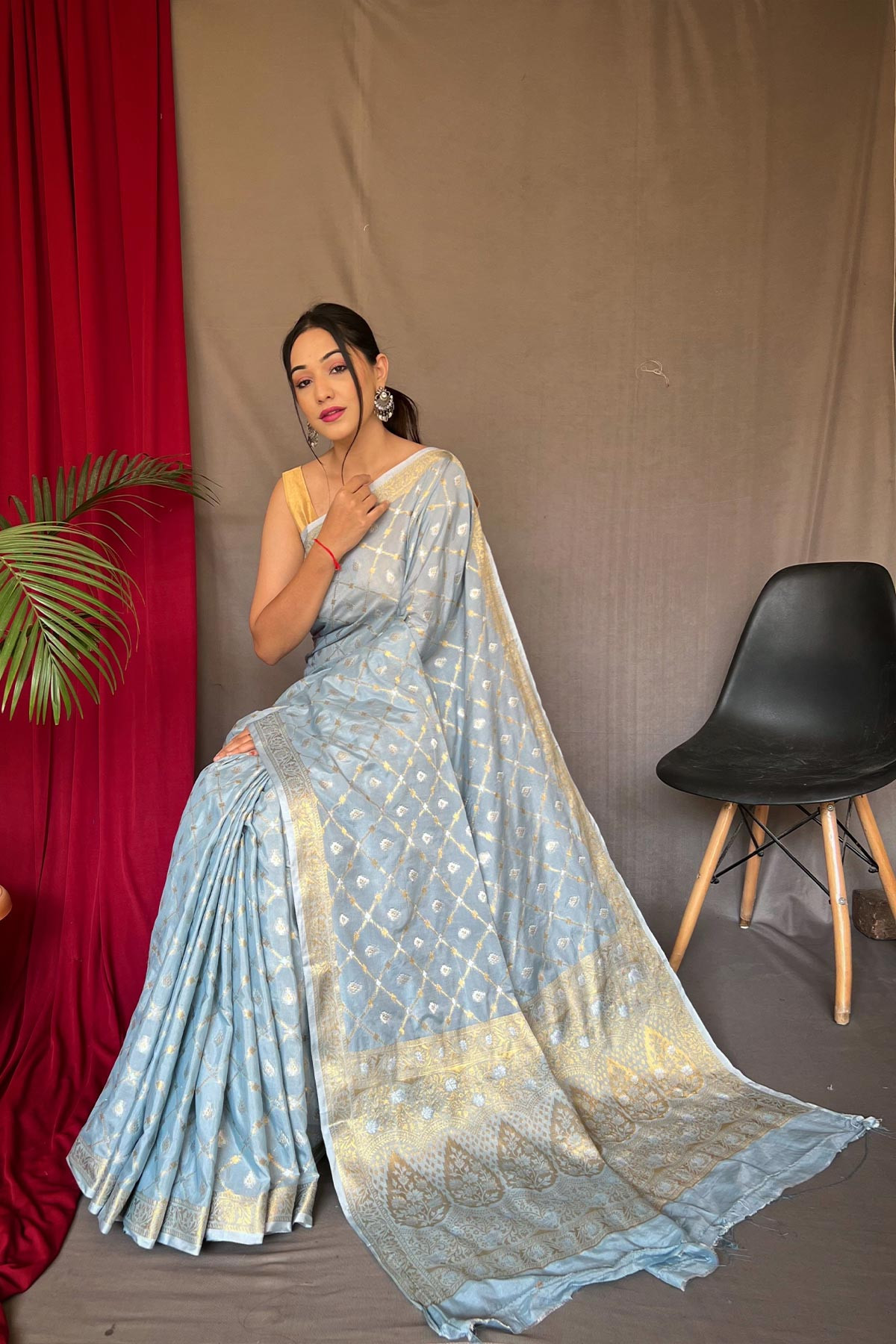 Pure Cotton Saree With Motif Zari Woven Border and Rich Pallu -Blue