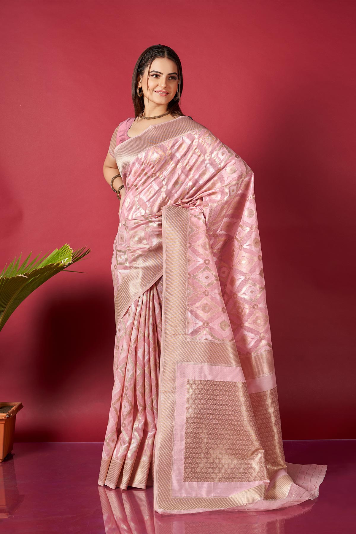 Pure Soft Linen Saree With Zari Woven border and Rich Pallu -Pink