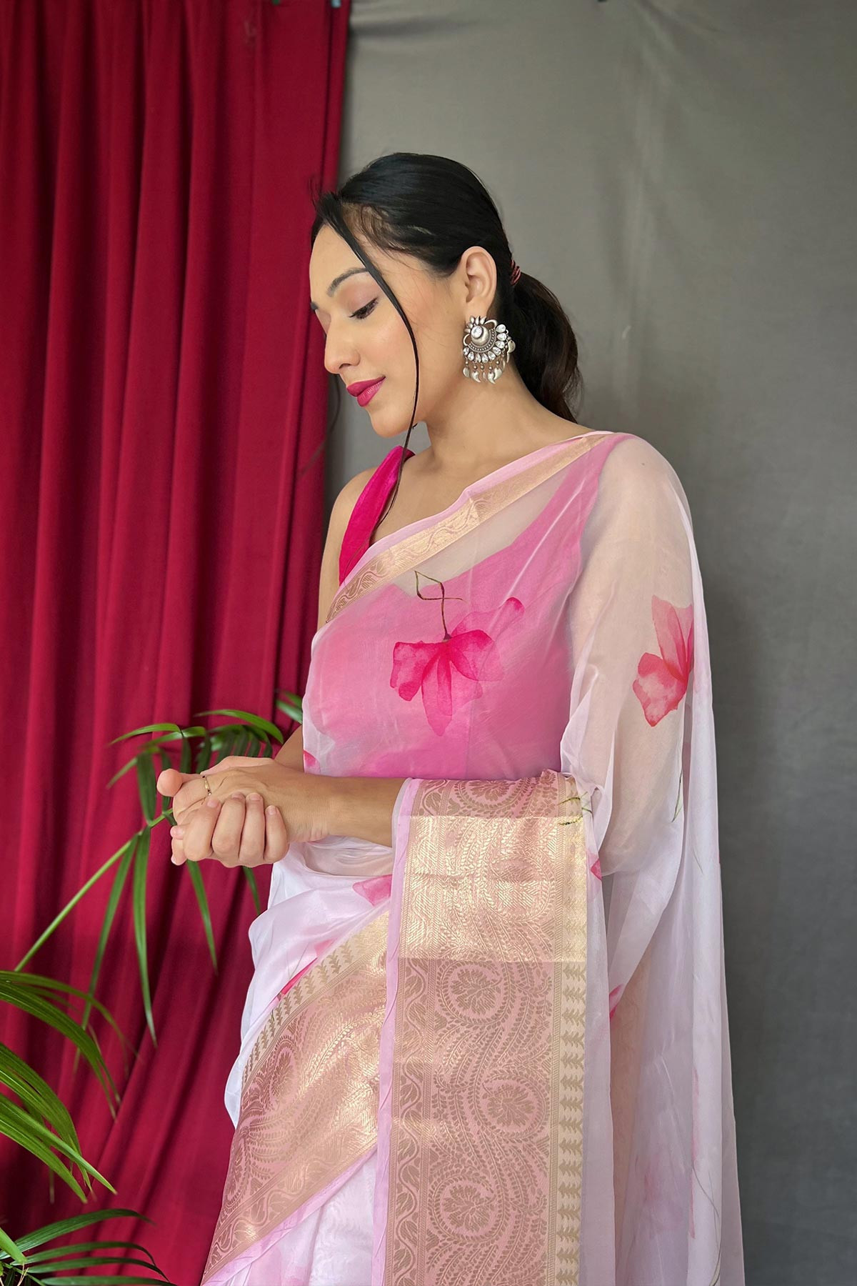 Organza Digital Printed Saree With Zari Woven and Rich Pallu - White