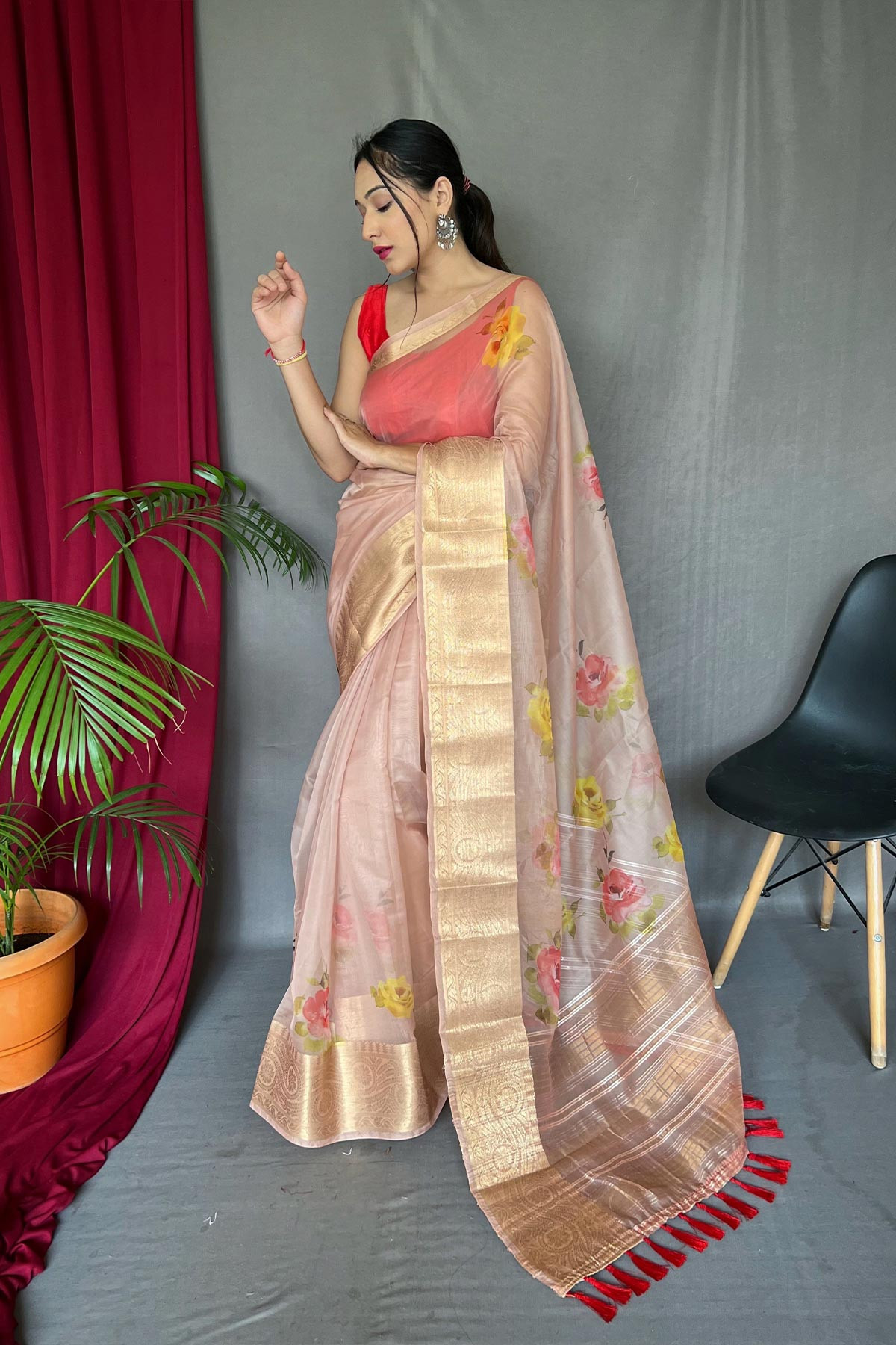 Organza Digital Printed Saree With Zari Woven and Rich Pallu - Pink