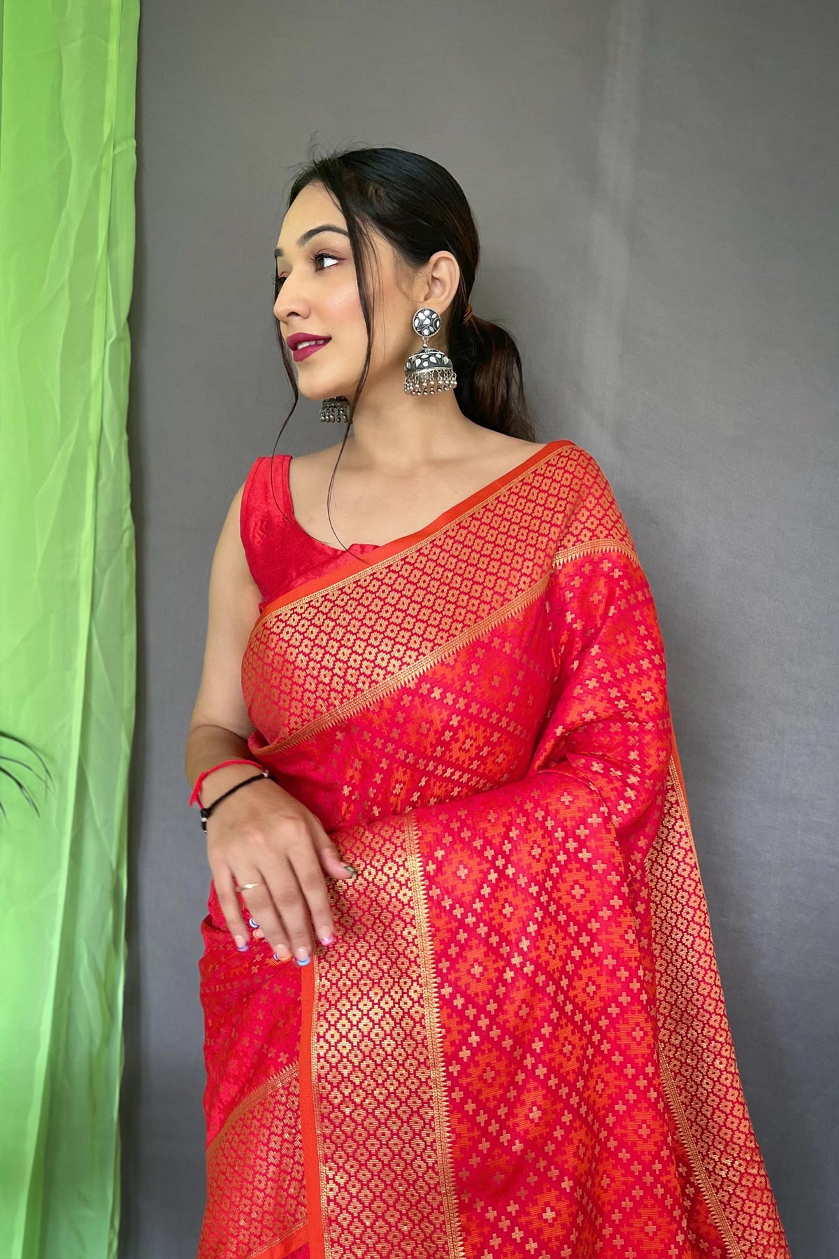 Patola Silk Saree With Gold Zari Woven Contrast Rich Pallu - Red
