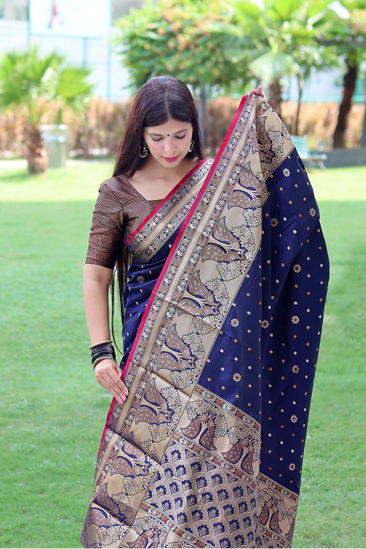 Soft Silk Saree With Gold & Copper Zari Woven With Rich Pallu - Blue