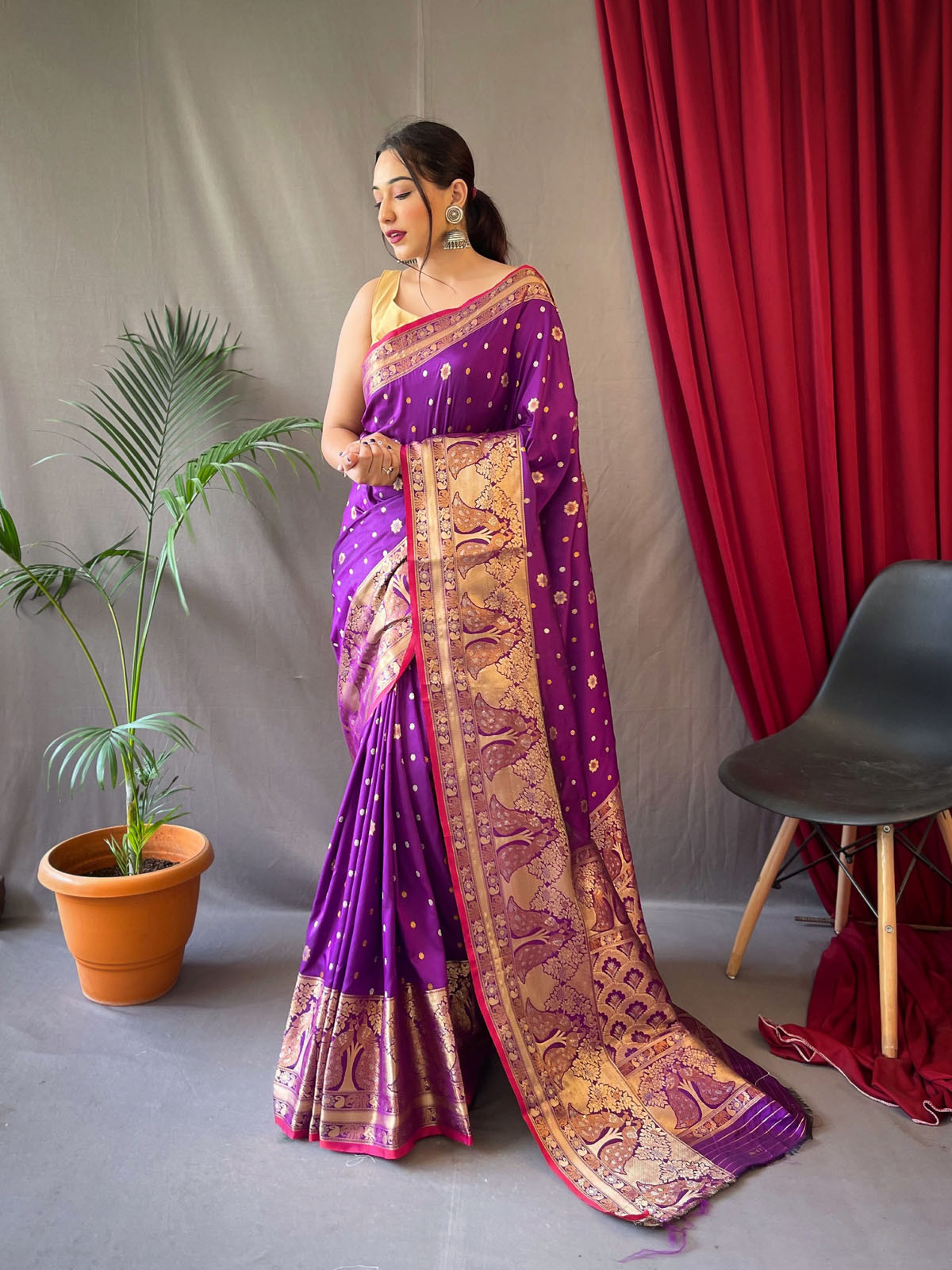 Beautiful Soft Silk Saree With Gold Zari Woven & Rich Pallu - Purple