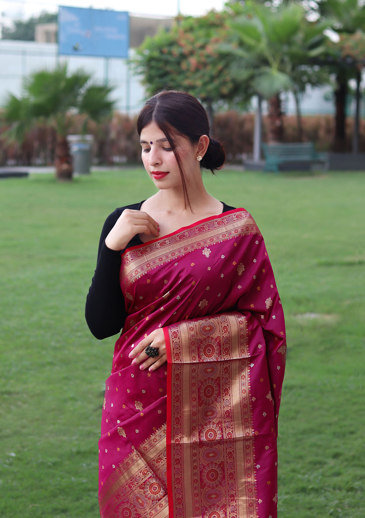 Beautiful Soft Silk Saree With Gold Zari Woven & Rich Pallu - Pink