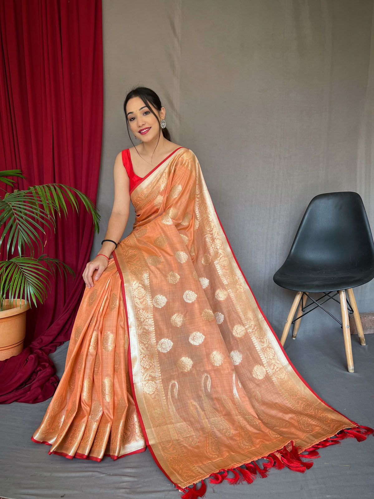 Pure Soft Cotton Saree with Gold Zari Woven & Rich Pallu - Peach