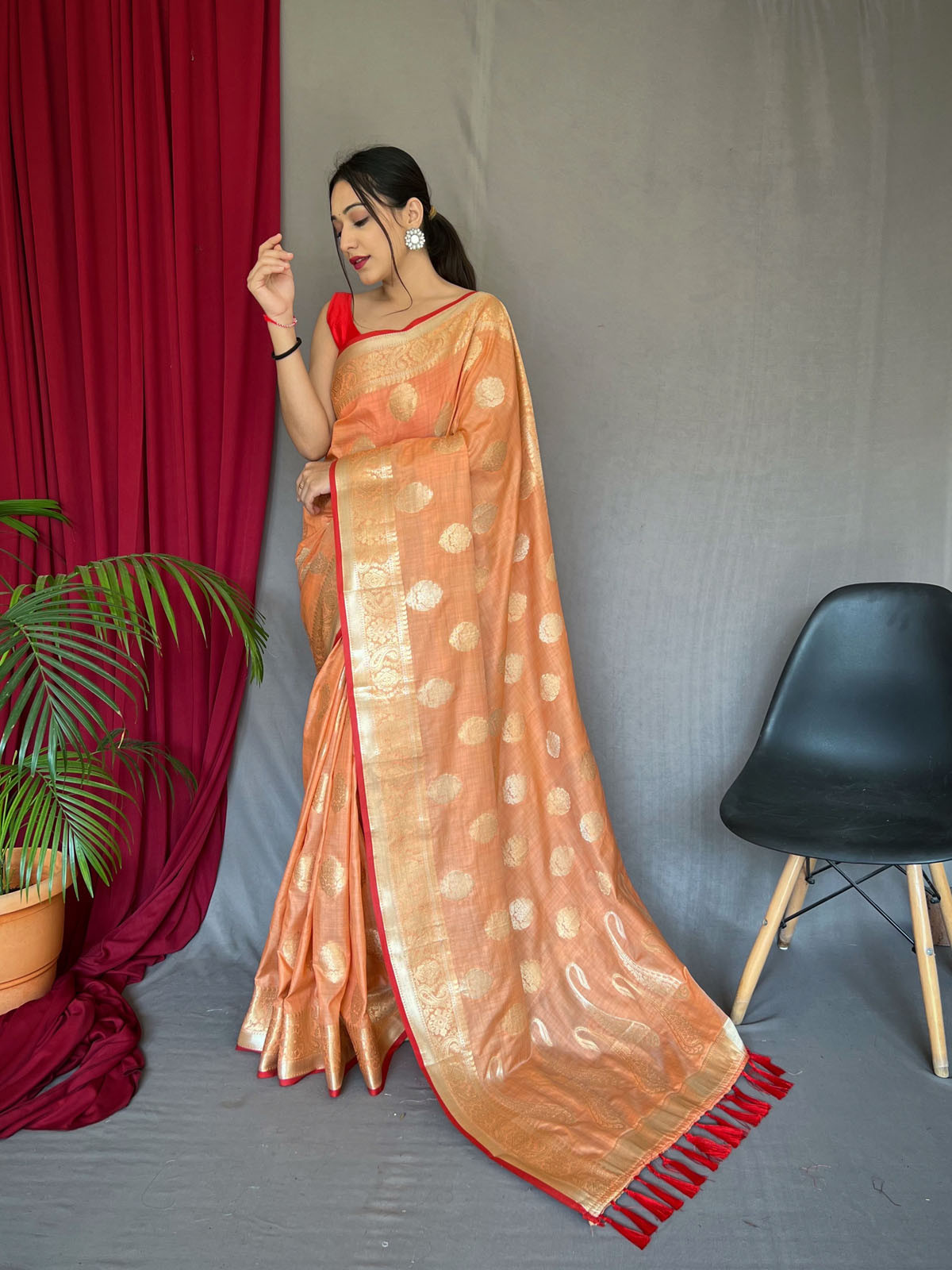 Pure Soft Cotton Saree with Gold Zari Woven & Rich Pallu - Peach