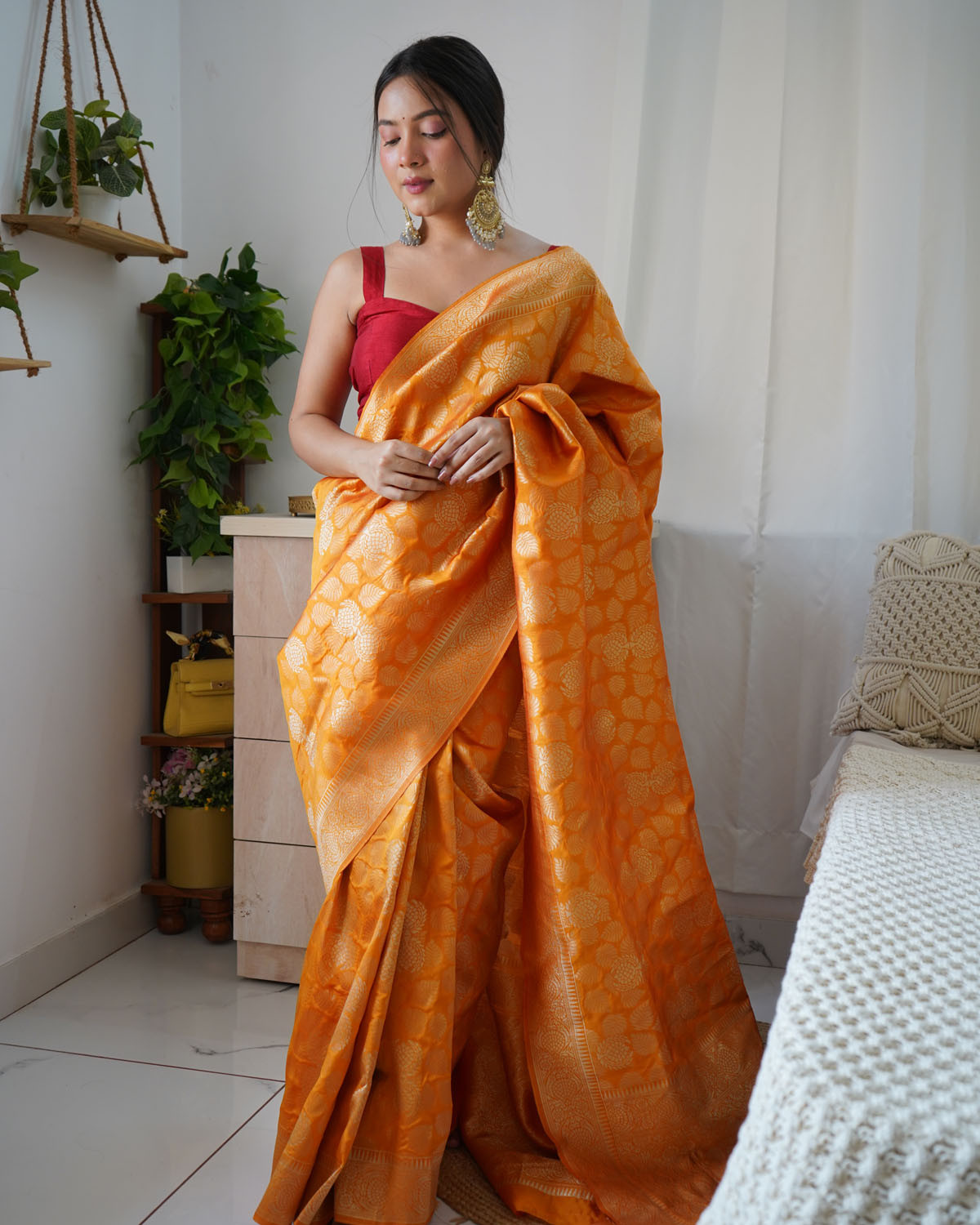 Banarasi Silk Saree With Gold zari Woven & Rich pallu –Mustard