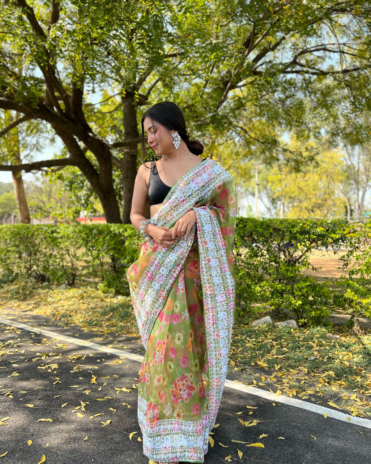 Pure Organza digital printed saree with Embroidery work–Green