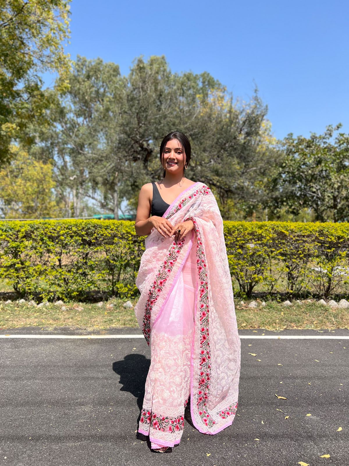 Buy White-Pink Patola Printed Silk Saree With Blouse At Ethnic Plus