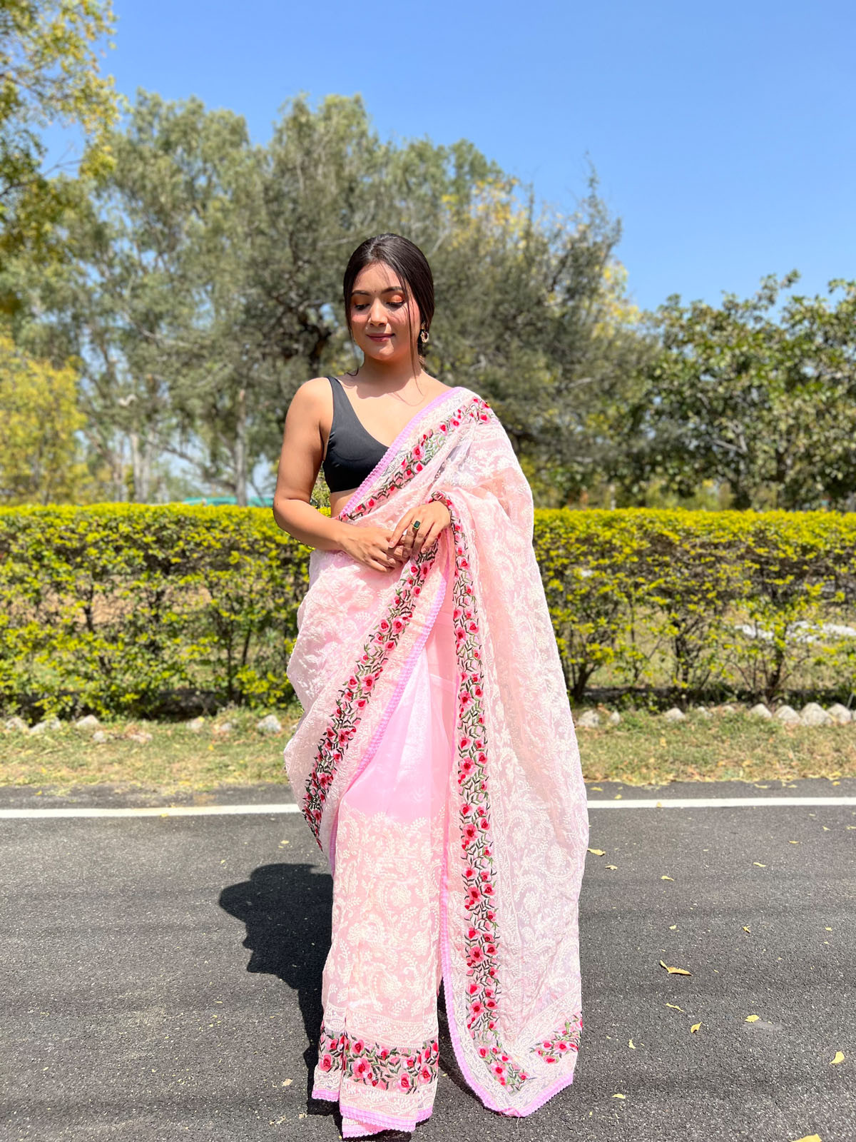 Pure Organza Designer saree with Chikankari Embroidery work –Pink