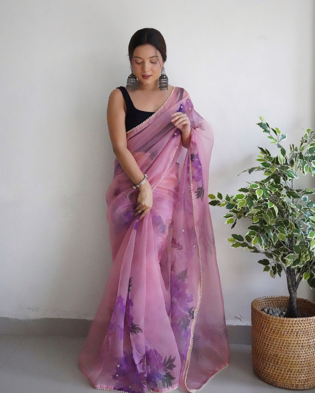 Pure Organza Designer saree with Hand Embroidery work –Pink