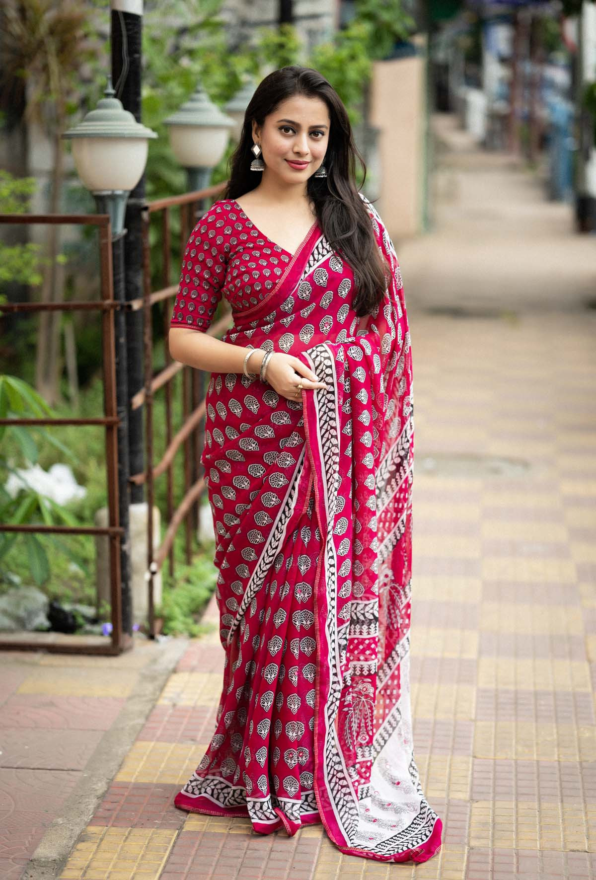 Pure Soft georgette Printed saree with mirror Work – Pink