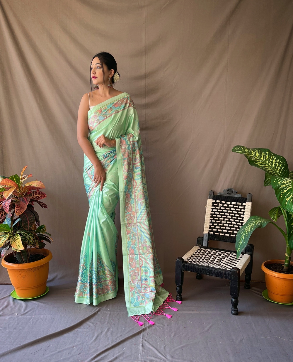 Kanjeevaram Soft Silk Sarees with Beautiful Katha Prints - Light Green