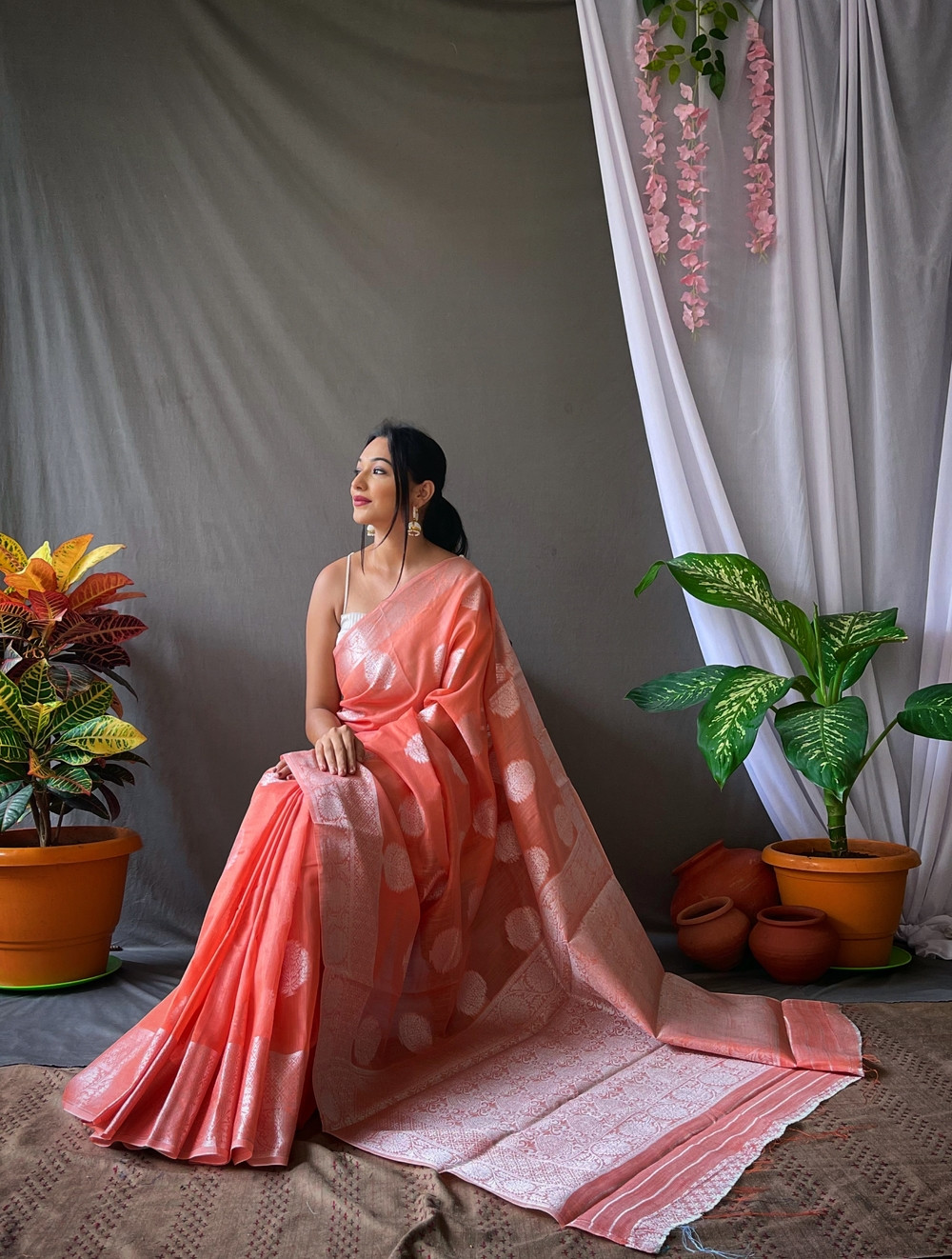 Pure Linen Silk Sarees with woven motifs and Rich Pallu - Orange