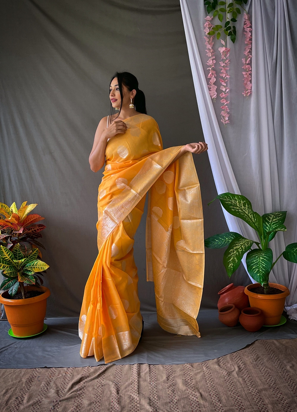 Pure Linen Silk Sarees with woven motifs and Rich Pallu - Dark Yellow