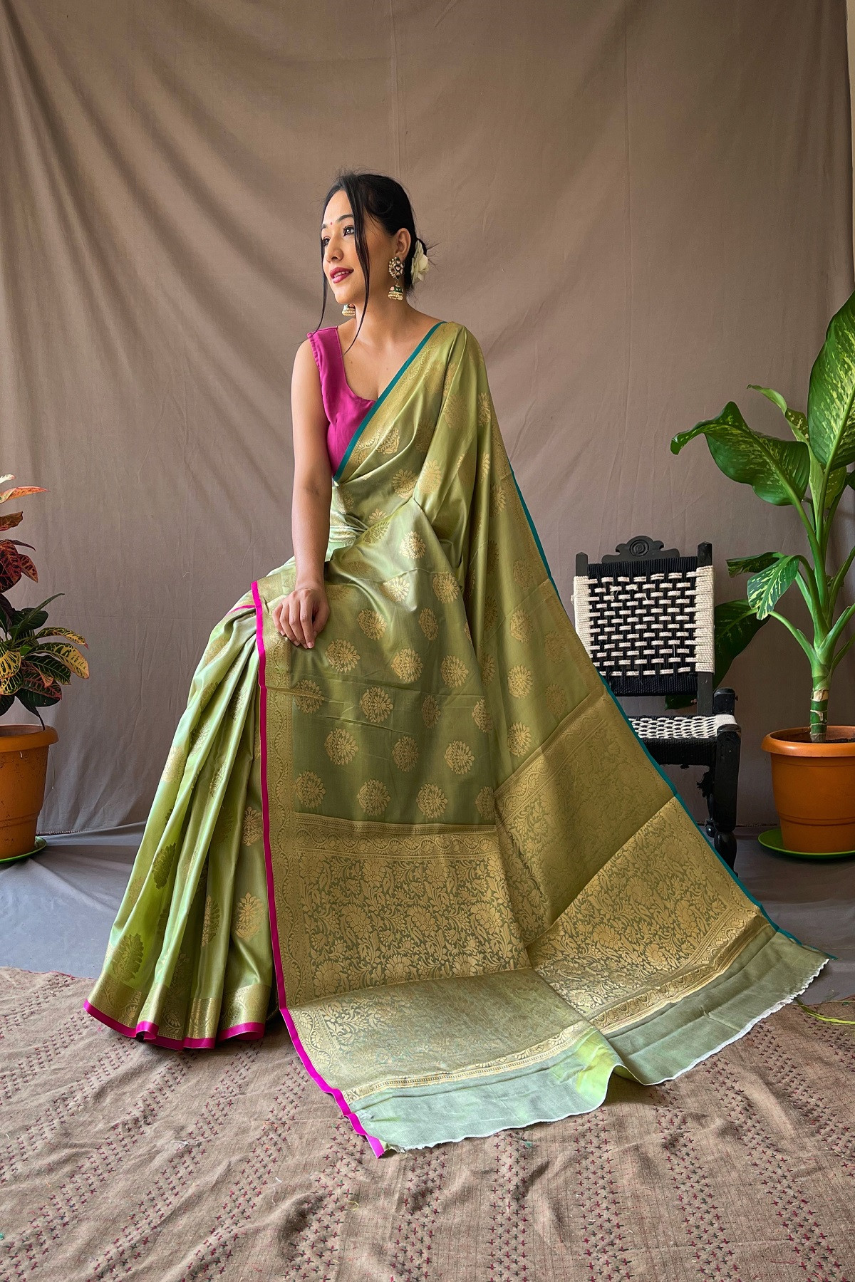 Two Toned Soft Silk Sarees with Golden Zari Weaving Motifs -Silk Green