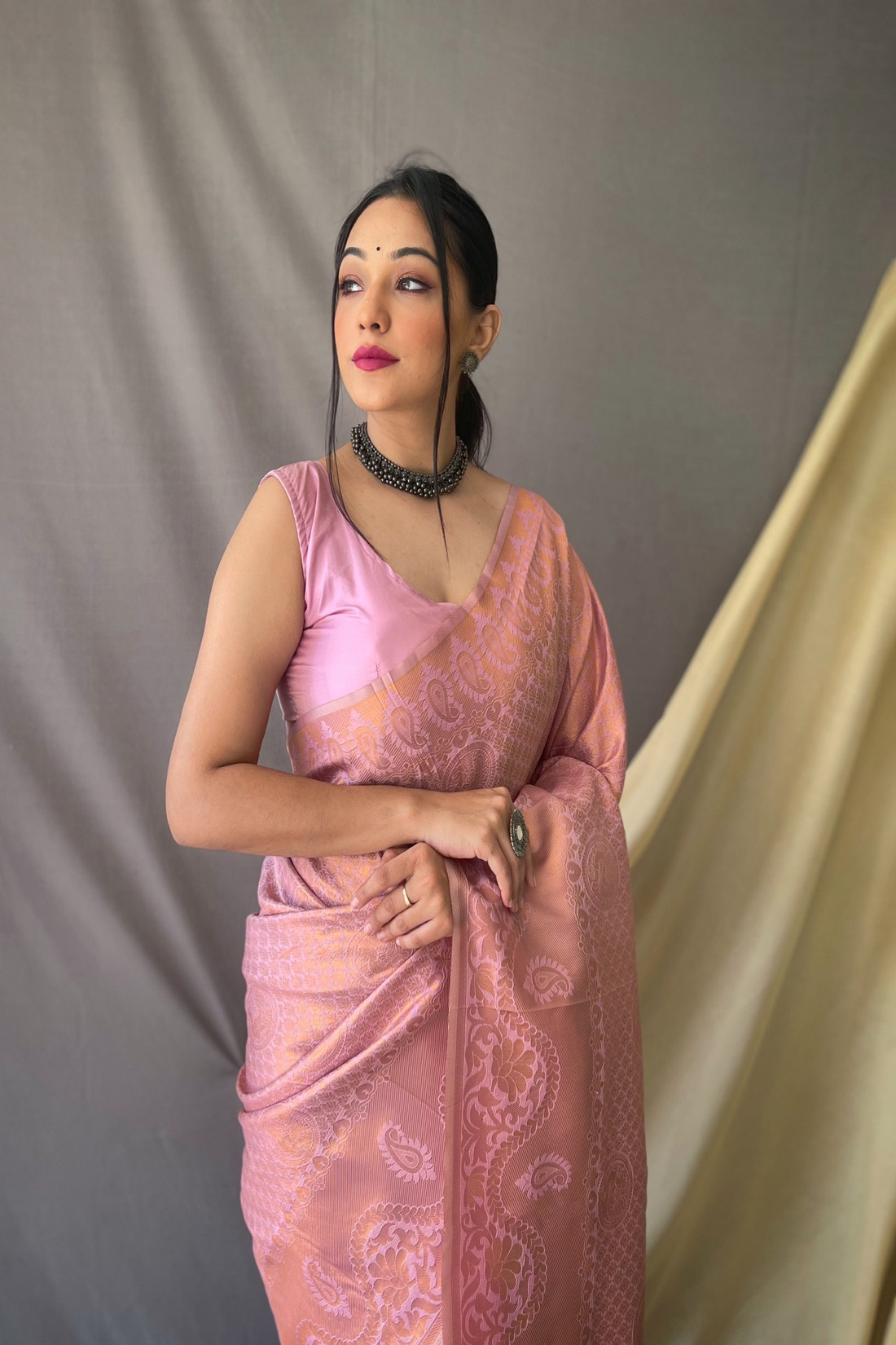 Gold Zari Woven Kanjeevaram Soft Silk Sarees - Pink