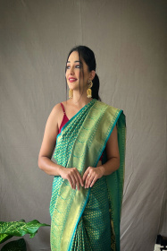 Pure Kanjeevaram Silk Gold Zari woven saree - Rama Green