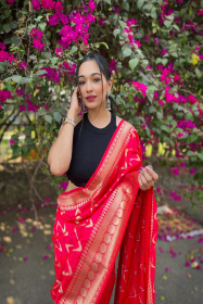  Banarasi silk saree with Gold zari Woven border & Rich Pallu - Pink