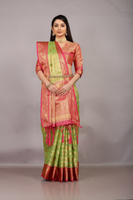 Banarasi Organza saree with Zari woven Contrast and pallu -Green