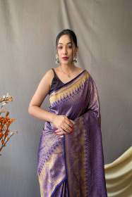 Pure kanjeevaram silk Saree with Gold zari woven Rich Pallu - Purple