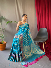 Gold zari lehariya woven Banarasi Soft silk saree - Blue