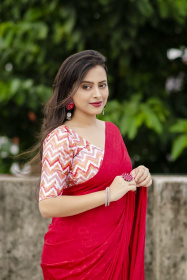 Plain soft silk woven Saree - Red