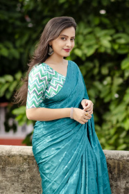 Plain soft silk woven Saree - Rama Green