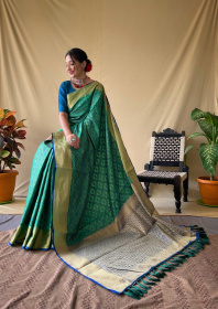 Patola saree with gold Zari border and Rich Weaving Pallu - Green